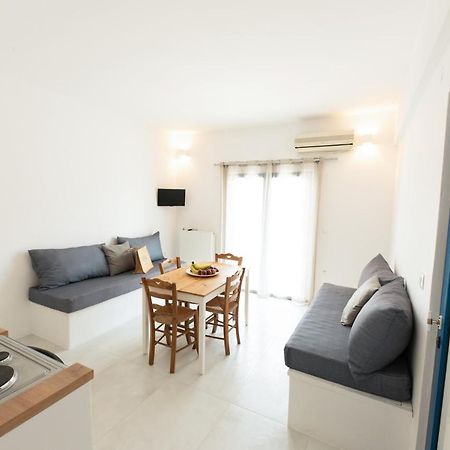 Muses Apartments Ajia Anna Zewnętrze zdjęcie